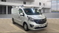 VAUXHALL VIVARO